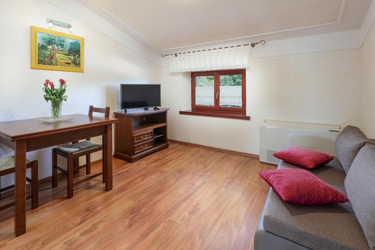 Casa Rustica Dva Baladura Apartments Kanfanar Εξωτερικό φωτογραφία