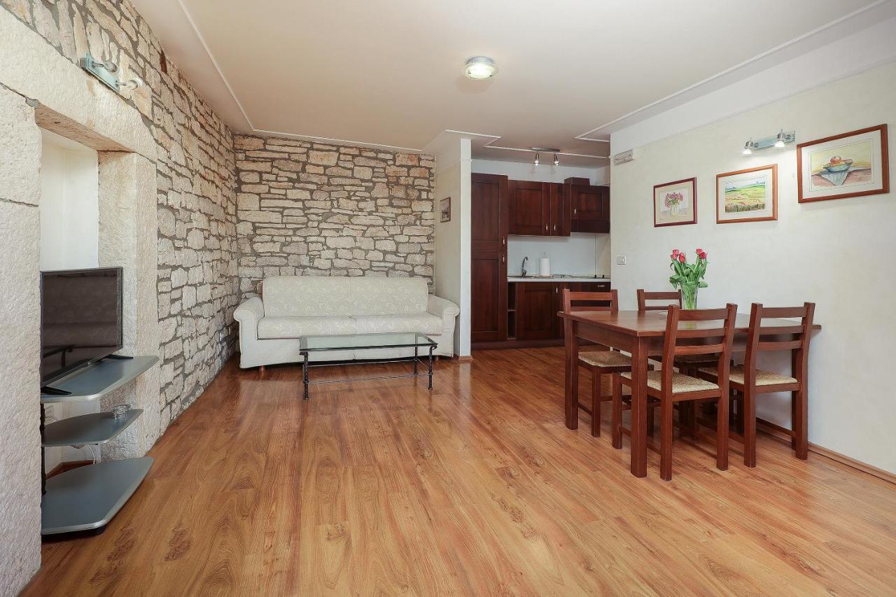 Casa Rustica Dva Baladura Apartments Kanfanar Εξωτερικό φωτογραφία