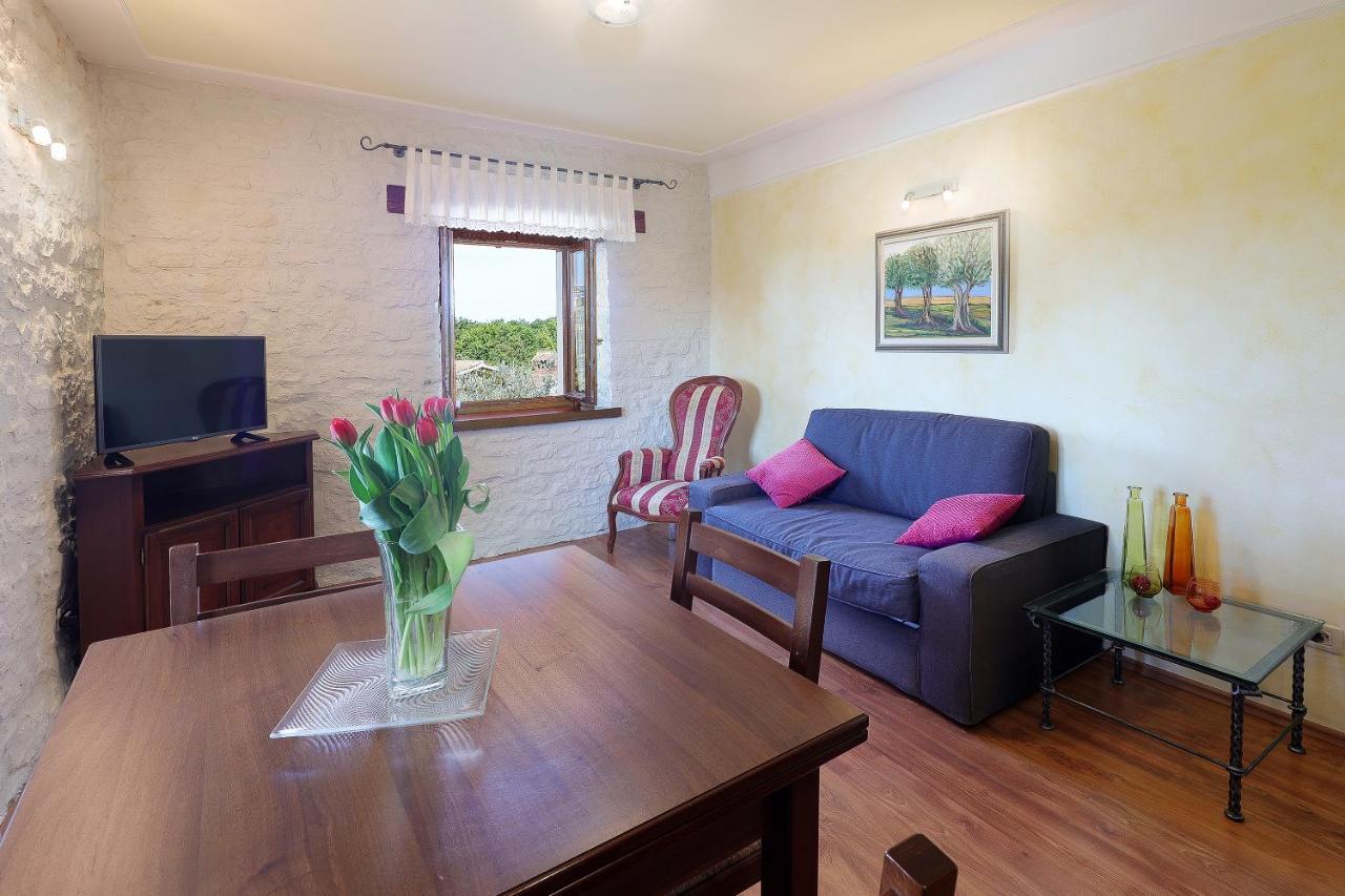 Casa Rustica Dva Baladura Apartments Kanfanar Εξωτερικό φωτογραφία